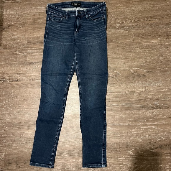 Abercrombie & Fitch Denim - Abercrombie & Fitch Jeans Size 4 Mid Rise Skinny